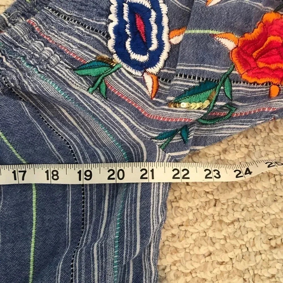 Flont embroidered strapless bell sleeve mod blue top M - Picture 9 of 15